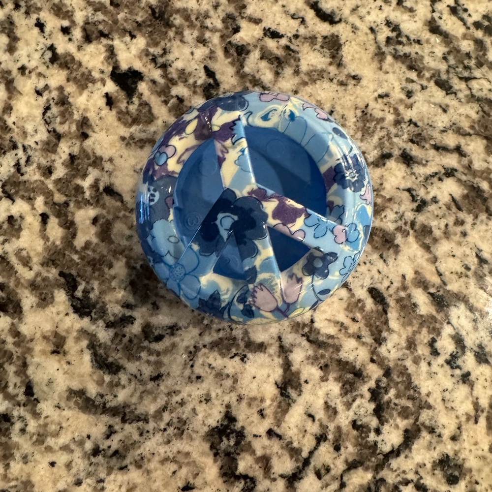 Bath & body Works Floral Blue Peace Sign car, air freshener holder